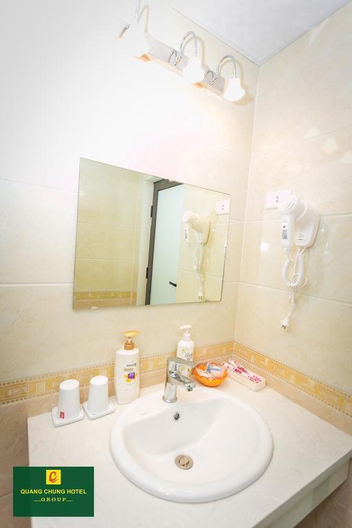 Ha VI Hotel Hanoi Exterior photo